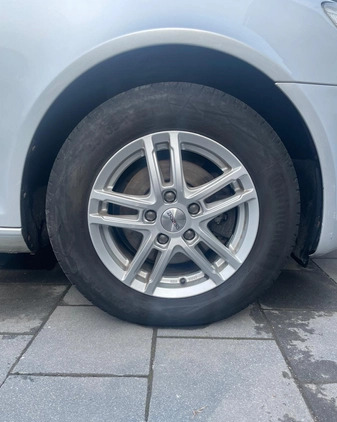 Skoda Octavia cena 18900 przebieg: 248750, rok produkcji 2010 z Giżycko małe 106